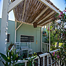Zoi Seaside